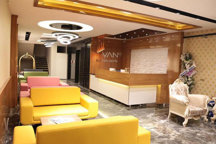 Van Suites Hotel