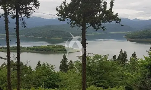 آبشار آهکی و کلبه های جنگلی لفور