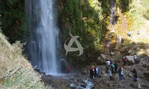 آبشار شیوند و دشت سوسن